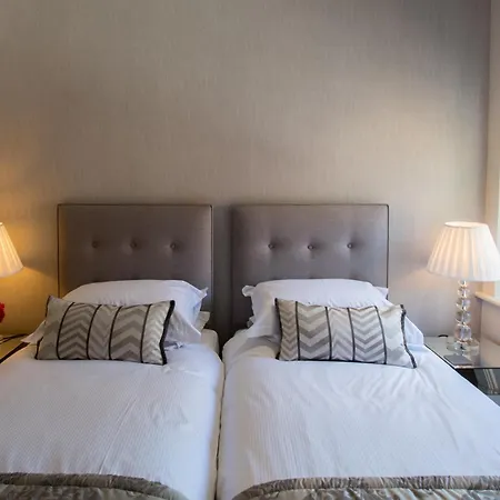 The Halston Carlisle Aparthotel 3*