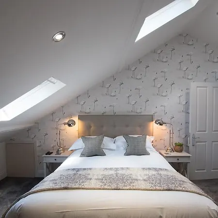 Apart Otel The Halston