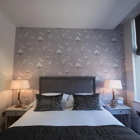 The Halston 4* Καρλάιλ