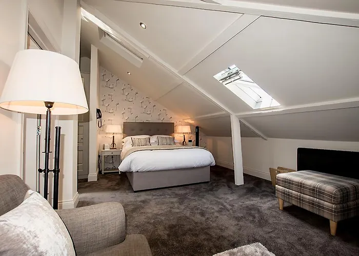 Apart-hotel The Halston