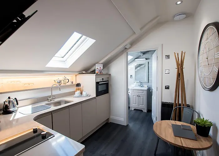 Apart-hotel The Halston